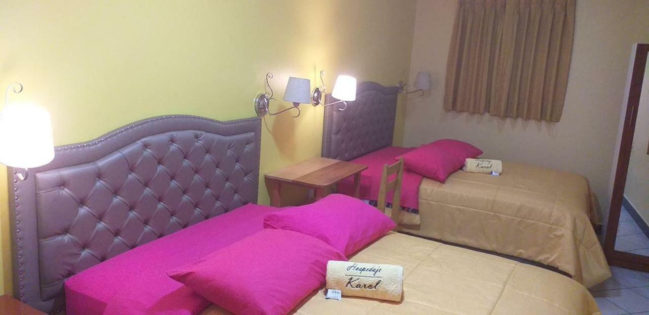Hospedaje Karol Hotel อายากุตโช ภายนอก รูปภาพ